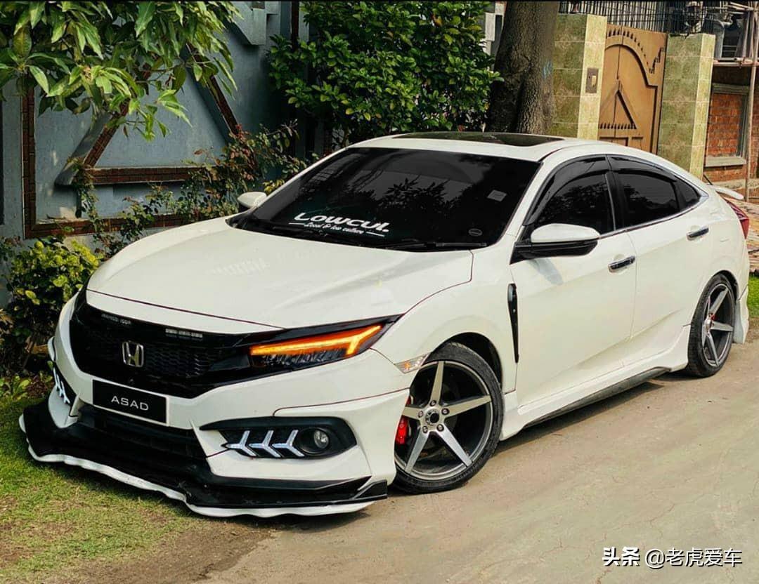 思域最新款引領(lǐng)潮流，轎車之我見