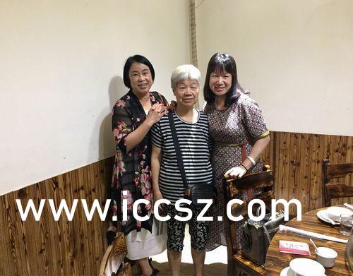 絲襪美臀時(shí)尚坐姿展示，瞬間展現(xiàn)優(yōu)雅魅力
