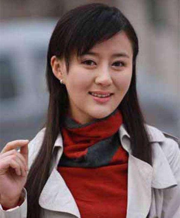 探索自然美景的輕松之旅，最新美女理論分享